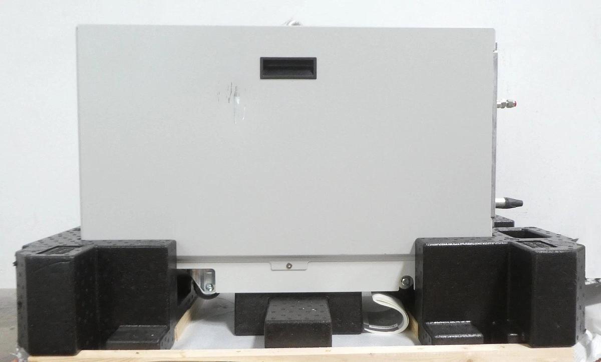 iXM200 Edwards NRY8PD000 Mechanical Dry Vacuum Pump XD LV New Surplus