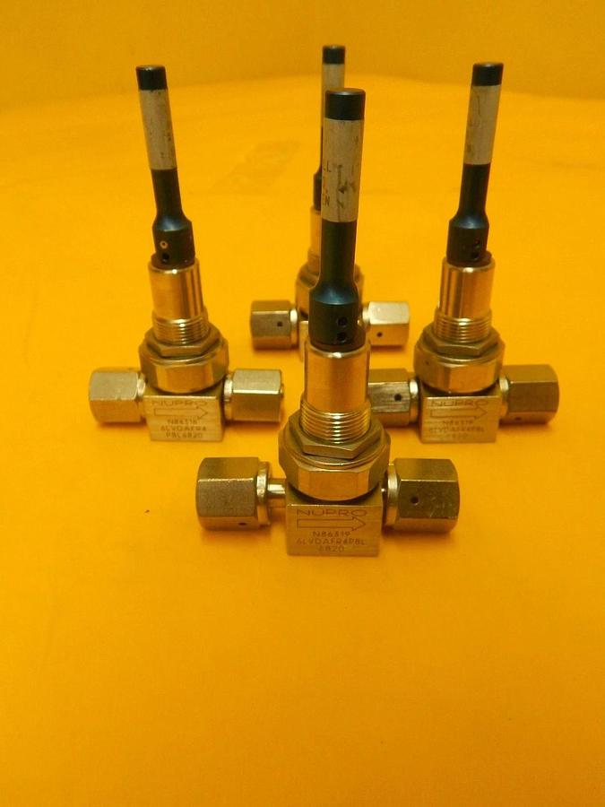 Used Swagelok 6LV-DAFR4-P-BL-6820 Manual Diaphragm Valve Reseller Lot of 4 Used