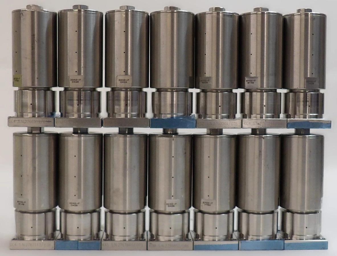 Used AMAT Applied Materials 0190-81205 Pneumatic Diaphragm Valve Lot of 14 Working