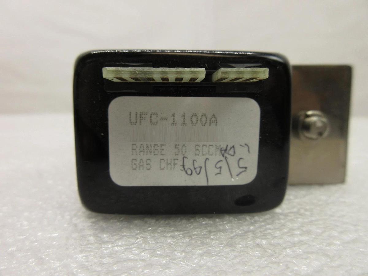 Used UNIT Instruments UFC-1100A Mass Flow Controller MFC 50 SCCM CHF3 Used Working