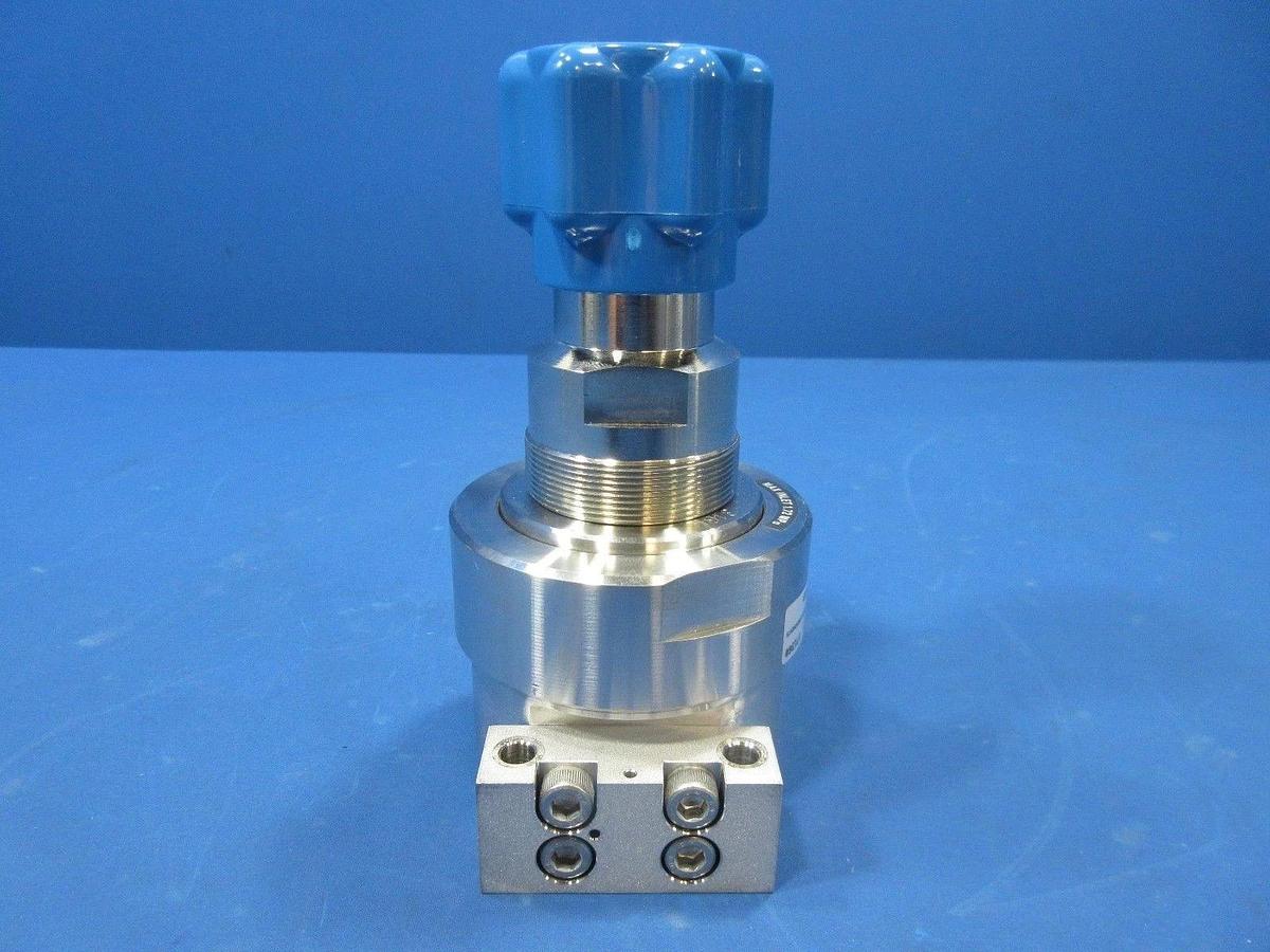 Used Parker Veriflo 45700290PA Pressure Regulator SQ140E1002P6UPGVESP Used Working