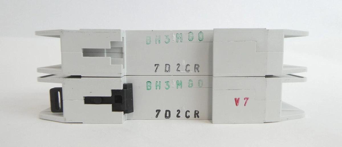 Used Eaton FAZ-D7/2-RT Miniature 2 Pole Circuit Breaker Lot of 32 Working