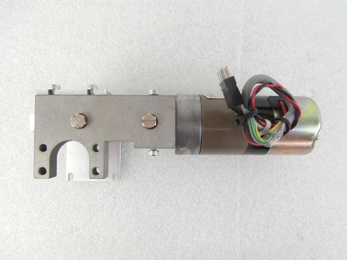 Used Yaskawa Electric UTOPI-020MX Minertia Motor Assembly UGQMEM-01SNQ22 NSR Working