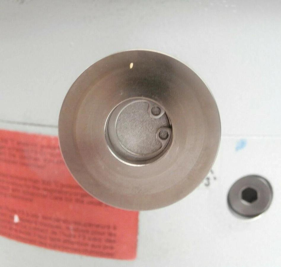 Used TMH 1001 P Pfeiffer PM P03 300 G Turbo Pump 101621 hr Tested Working for Rebuild