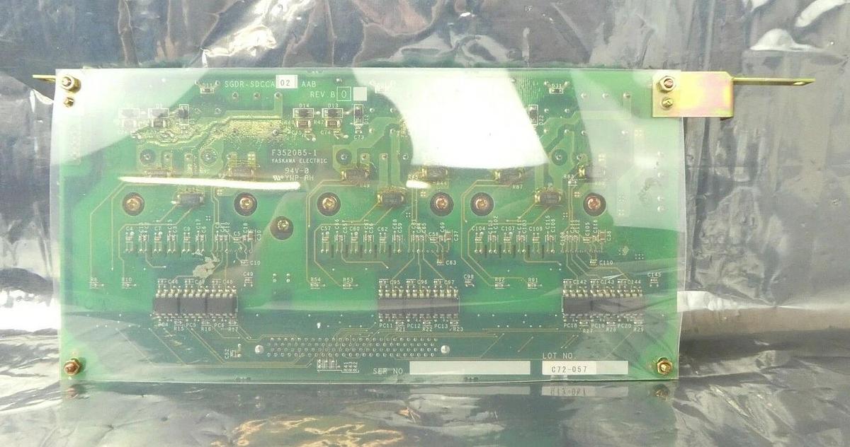 Used Yaskawa Electric SGDR-SDCCA02 Robot Controller PCB Card F352085-1 NXC100 Working
