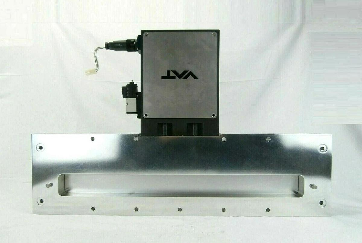 Used VAT 0200X-CA44-1001 Pneumatic Slit Valve Plasma-Therm Clusterlock 7000 Spare
