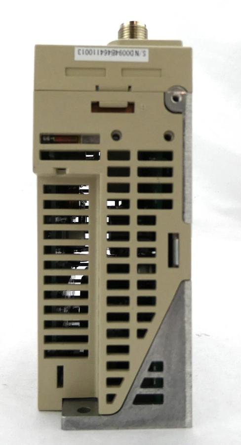 Used Yaskawa Electric SGDS-01A31A Servo Drive SERVOPACK Working Surplus