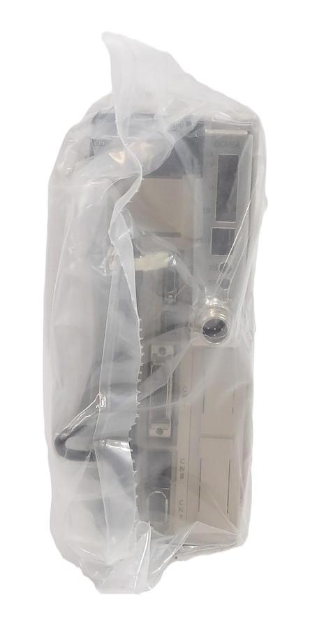 Used Yaskawa Electric SGDV-R90AE1AY00062 Servo Drive AMAT 0190-87611 New Surplus