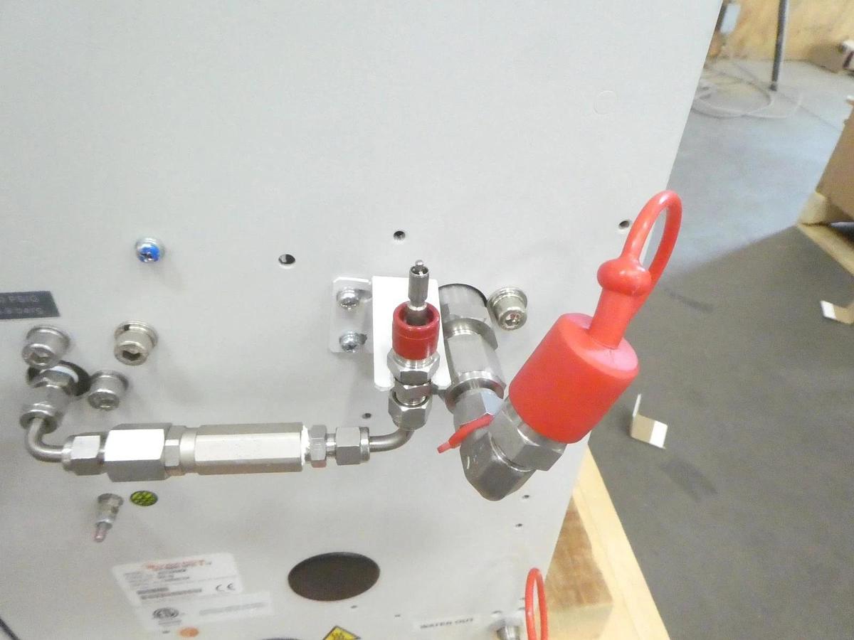 Refurbished iXH 1820H Edwards A57225958 Dry Vacuum Pump IXH1820H LV Manufacturer Refurbished
