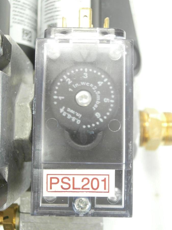 Used Edwards SDT Gas Block (KROM) Manifold VAS1-0/10R/NQ DG17VCT8-SWG TPU Used