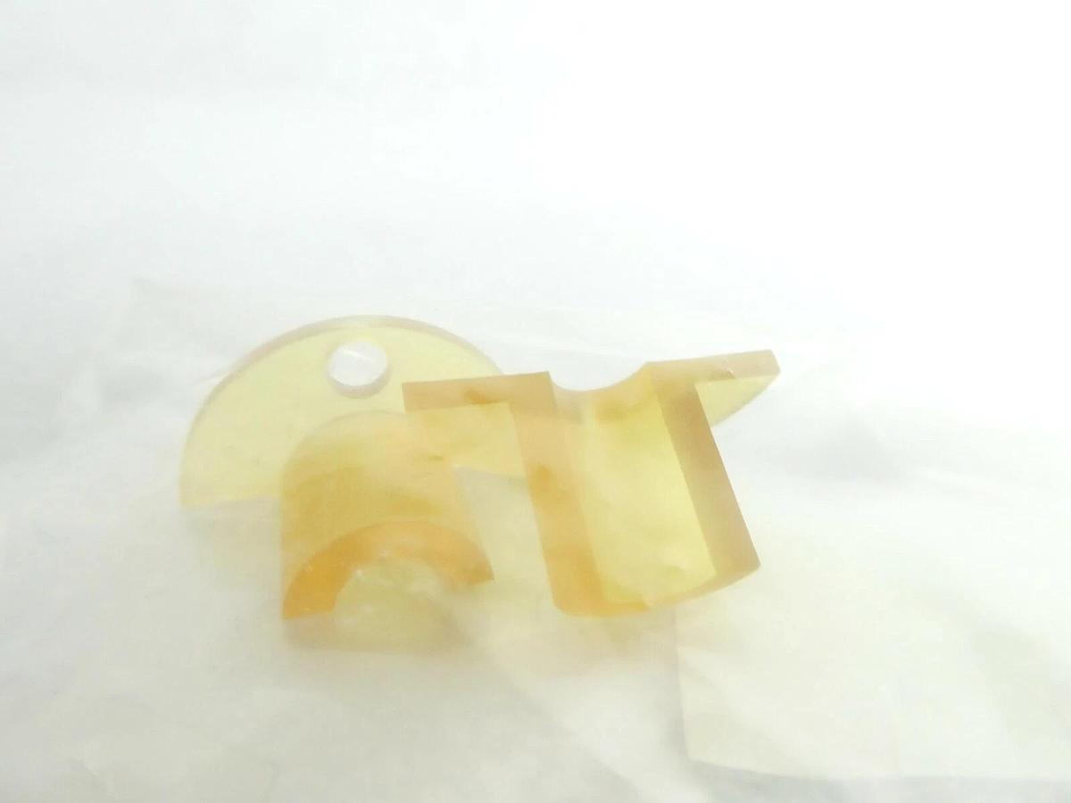 ASM 16-400479-01 Gasline Retainer Insulator Reseller Lot of 18 New Surplus