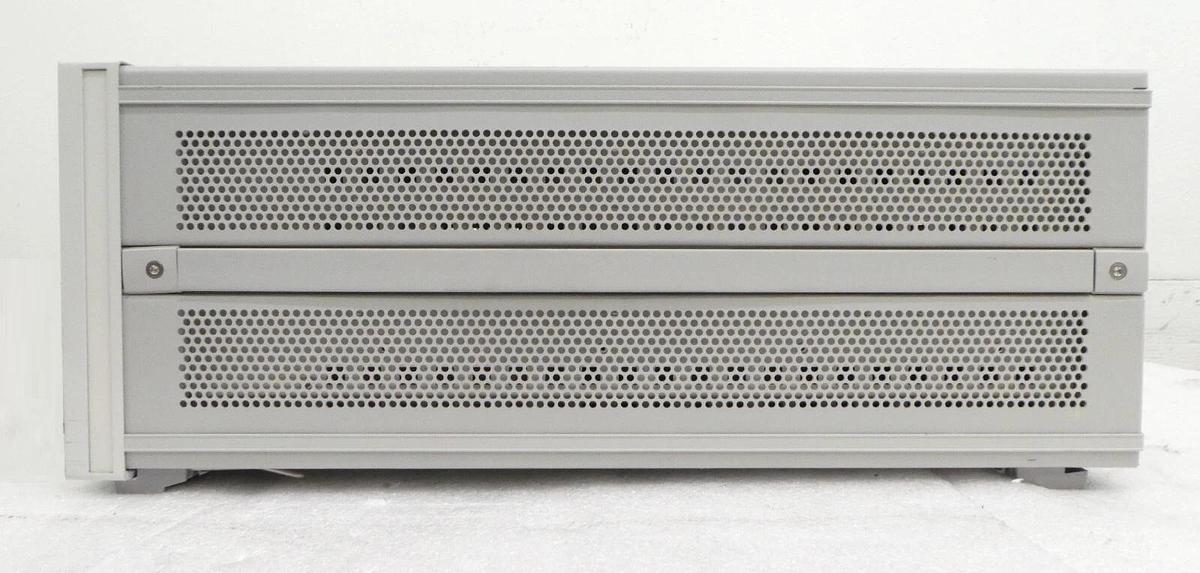 Used Agilent Technologies E5250A Low Leakage Switch Mainframe E5252A E5255A Surplus