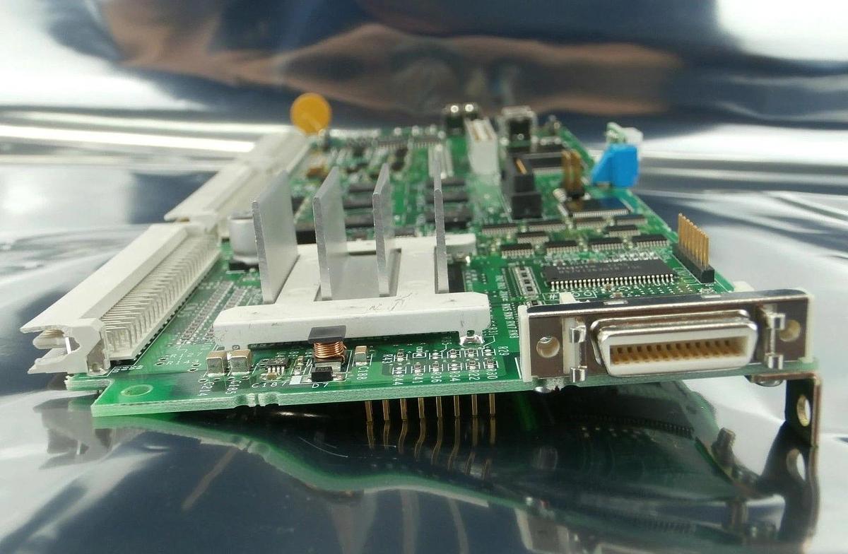 Used Yaskawa Electric SGDR-AXC01B Robot Controller PCB Card Rev. B NXC100 Working