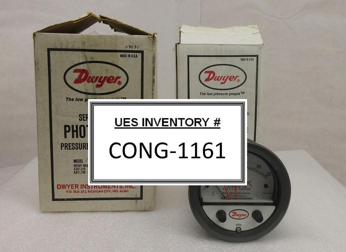 Used Dwyer 3000-00C Photohelic Pressure Switch Gauge 3000 Reseller Lot of 2 Used
