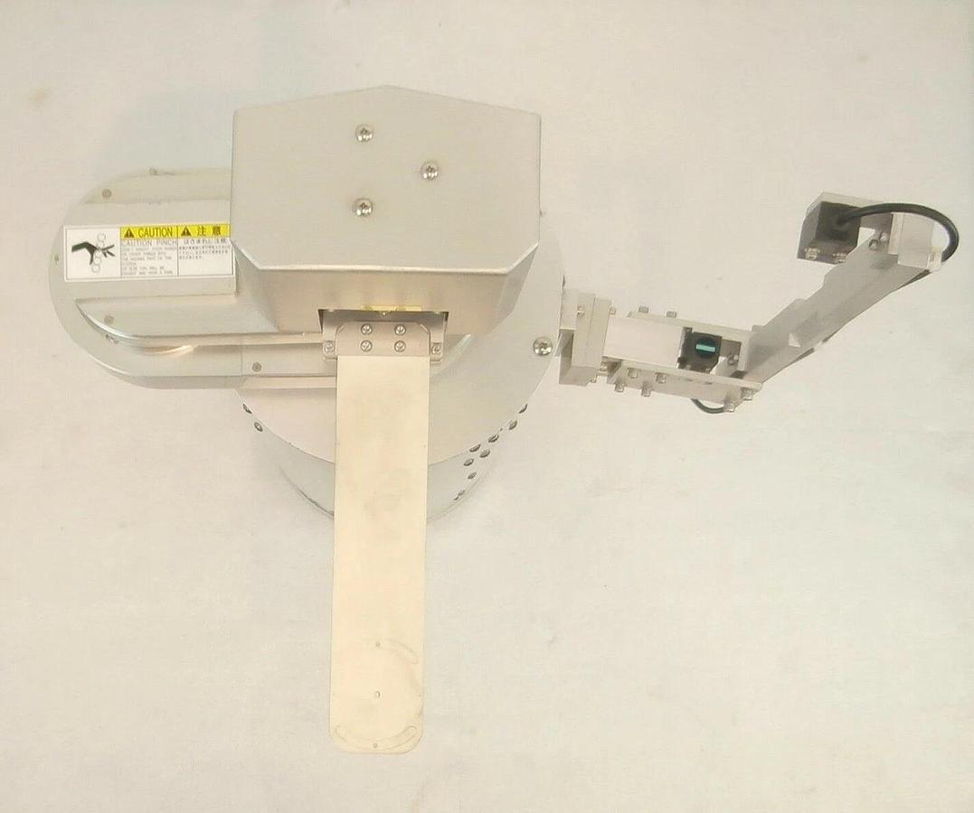 Used Yaskawa XU-RCM2500T-4 Robot w/End Effectors Nikon KAB11320/201A-4 OPTISTATION 7