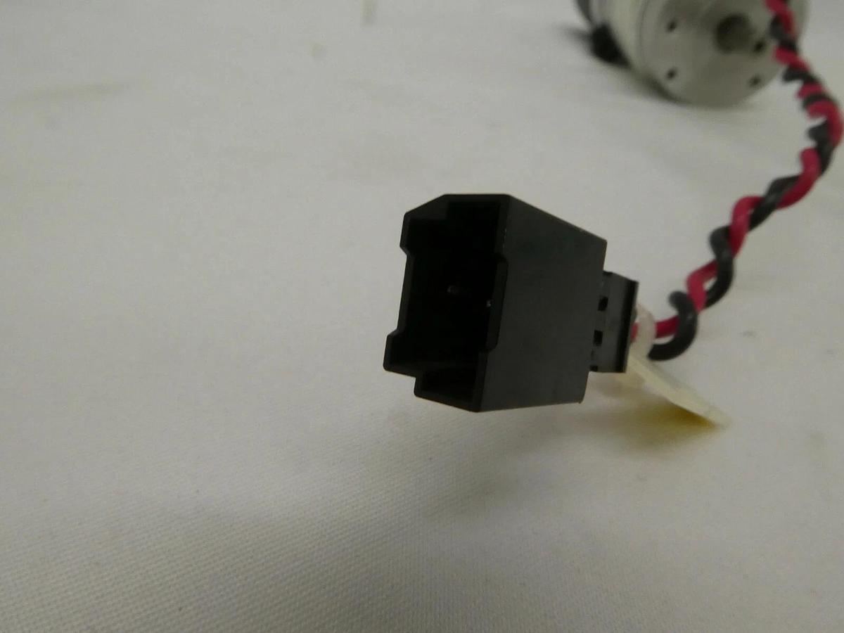 Used Yaskawa Electric UTOPI-020MX Minertia Motor UGRMEM-01SAKOE Nikon NSR-S204B Spare