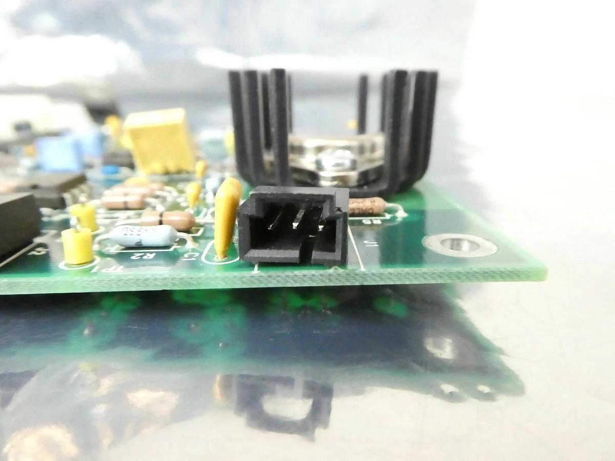 Used Ultrapointe 000491 Fast Z Controller PCB 801-1002-01 200mm 1000 Working Surplus
