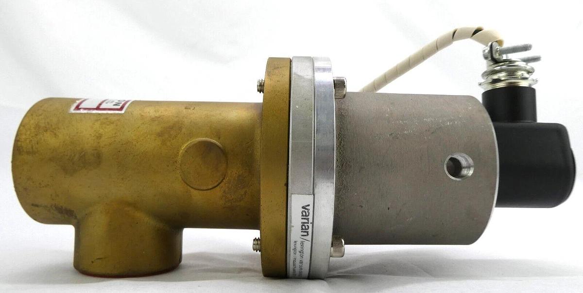 Used Varian Vacuum Products 1252-1 5/8 Angle Valve 323X-1 Working Surplus