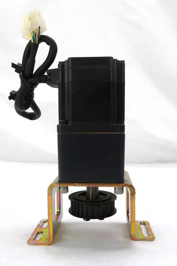 Used Oriental Motor ASM66AC-N10 DC Servo Motor with Gear Head VEXTA Working Surplus
