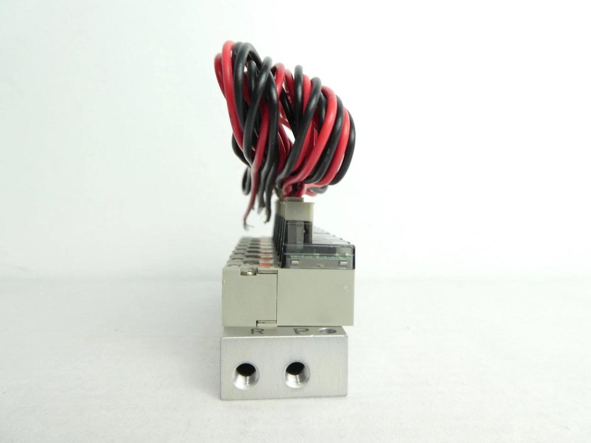 SMC US2141 8 Station Pneumatic Manifold ASM 4621304-0001 Lot of 7 New Surplus
