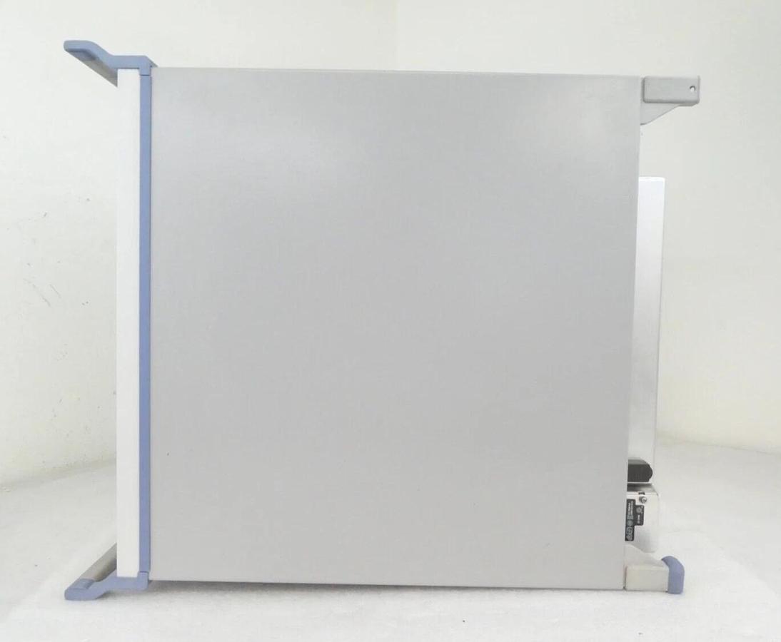 Used Rohde & Schwarz 1201.0002K50 Wideband Radio Comm Tester CMW 500 Non-Signaling