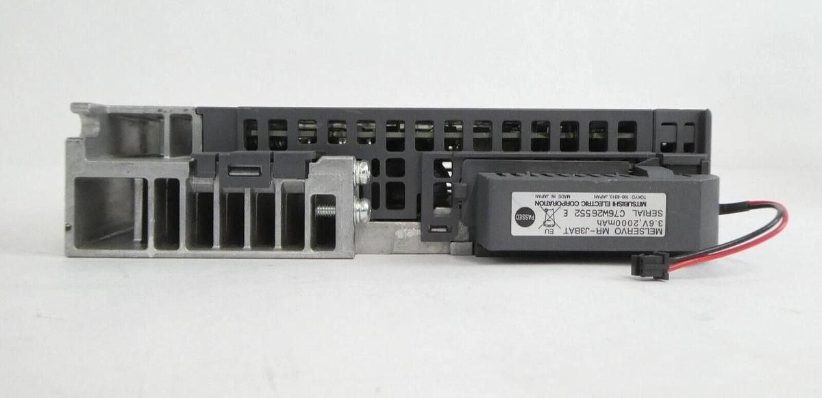 Used Mitsubishi MR-J3-10B MR-J3-40B Servo Drive MELSERVO Lot of 4 Working
