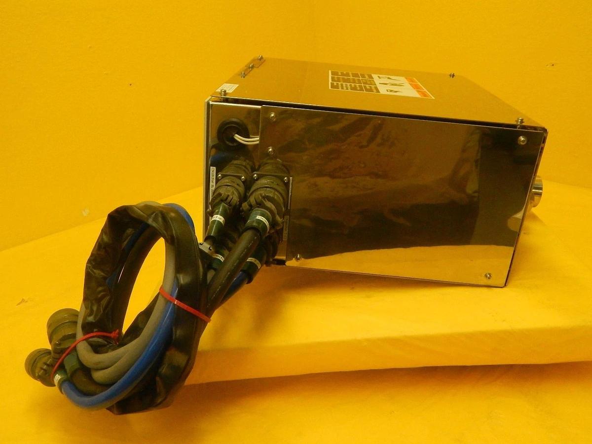 Used Fujikin Incorporated WVG-S2-Y-I38 Water Vapor Generator Used Working