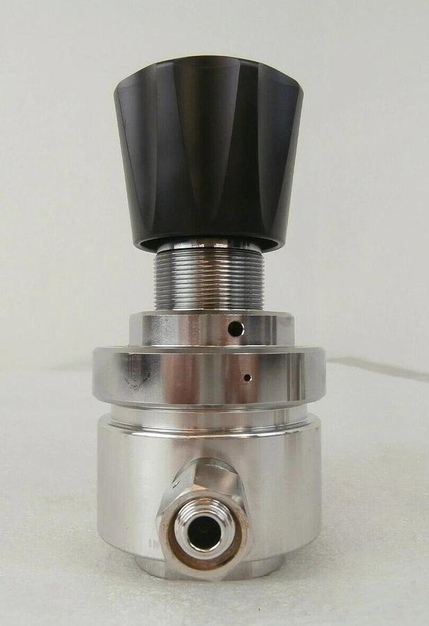 Used Tescom 44-3262JR91-082 Manual Pressure Regulator Lot of 2 Working Surplus