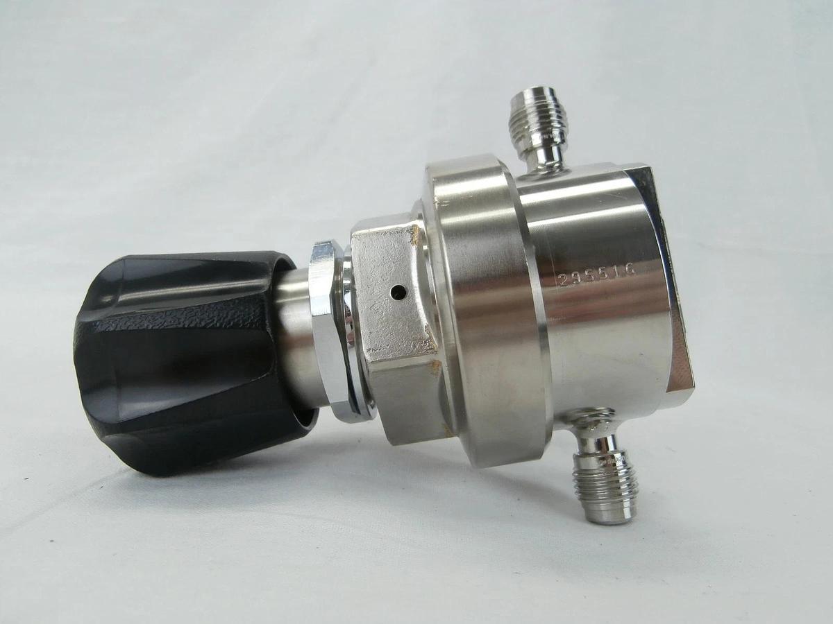 Used Yutaka Engineering ERSB-3019-WX Manual Valve Reseller Lot of 2 Used Working