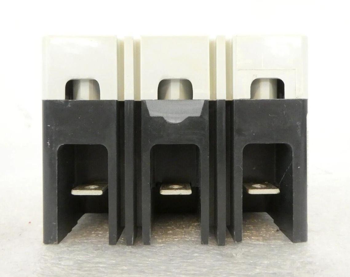 Used Cutler-Hammer FD3015L FDB3040WL11 3-Pole Circuit Breaker FDB 14k Lot of 4