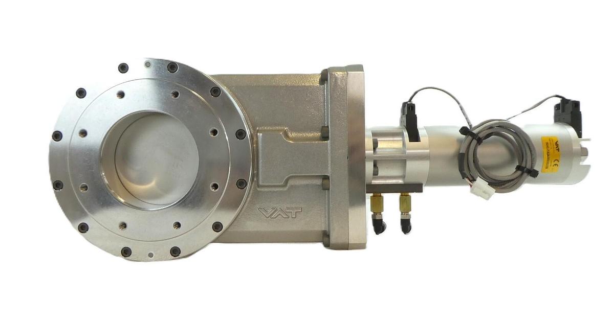 Used VAT 15040-PA24-0002 Pneumatic Isolation Gate Valve Series 15.0 Working Surplus
