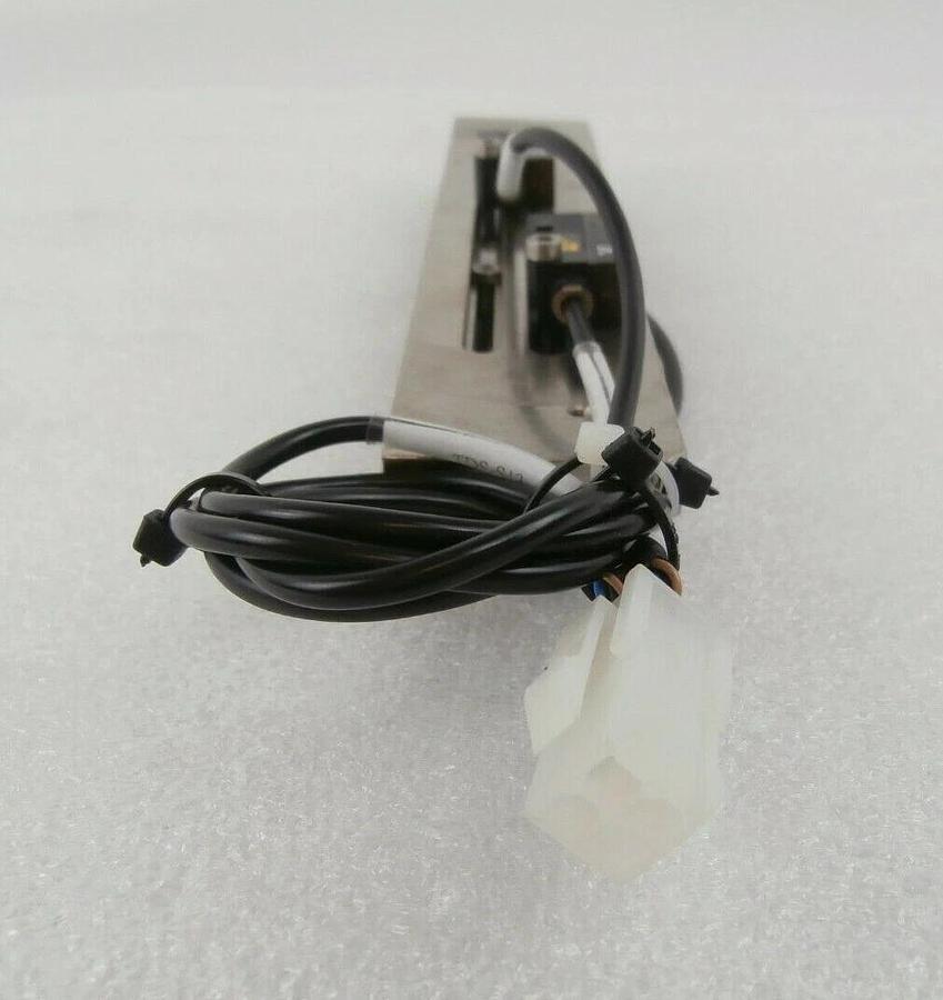 Used Yamatake HLB-D130DN Convergent Measurement Laser Sensor Reseller Lot of 4 Spare