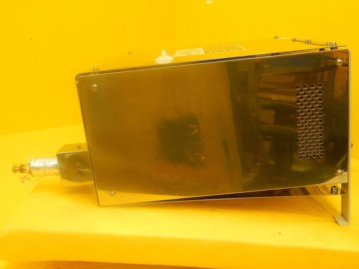 Used Fujikin Incorporated WVG-S2-Y-I35 Water Vapor Generator Used Working