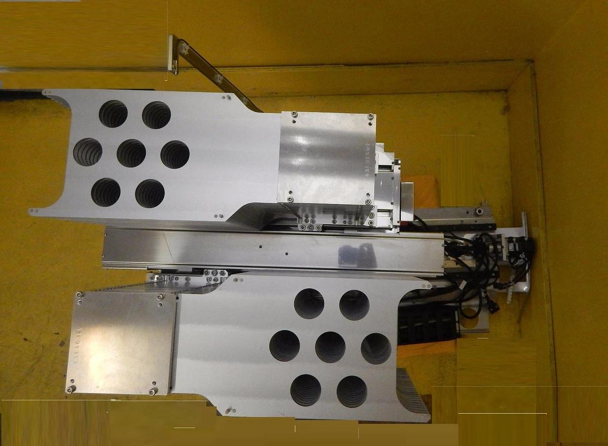 Used TEL Tokyo Electron PR300Z Robot Assembly with 300mm Wafer Handler Copper Working