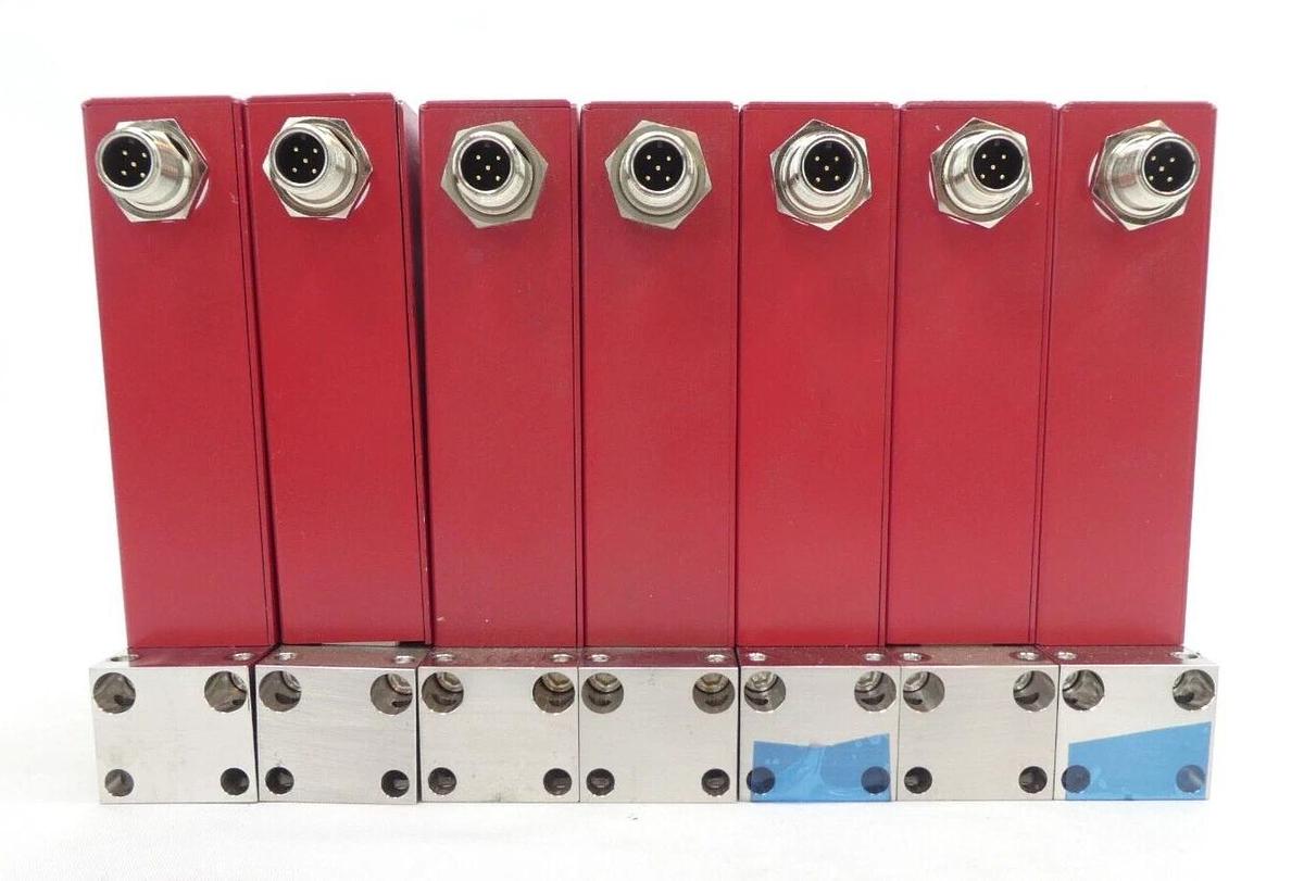 Used Horiba STEC Z700 Mass Flow Controller MFC SEC-Z714AGX SEC-Z724AGX Lot of 7