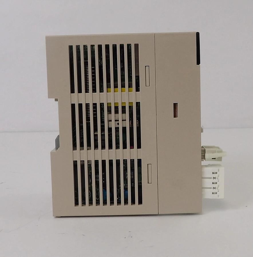 Used Yaskawa Electric PMC-U-MP330S1C000 Controller MP3300i MBU-304 LIO-Y1 Working