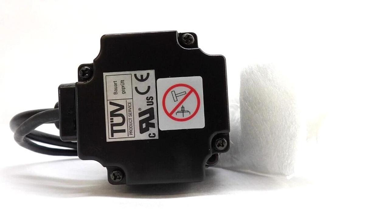 Used Yaskawa Electric SGMPH-01A1A41 AC Servo Motor W/Gearmotor LP 050-M02-25 Working