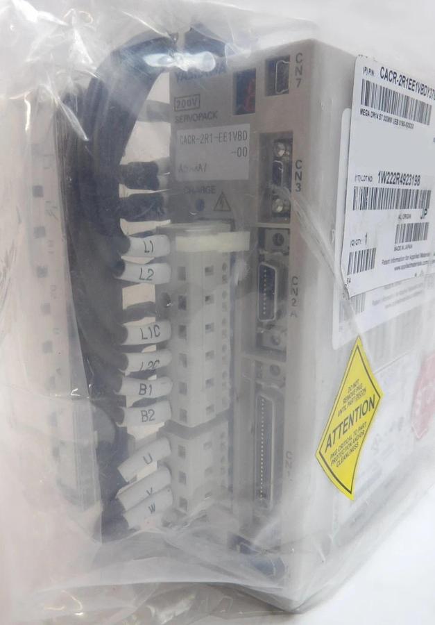 Yaskawa Electric CACR-2R1EE1VBDY378 Servo Drive SERVOPACK CACR-2R1-EE1VBD-00 New