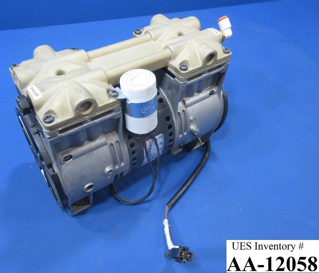Used Rietschle Thomas A2688VEF22-A02 Pneumatic Pump Used Working