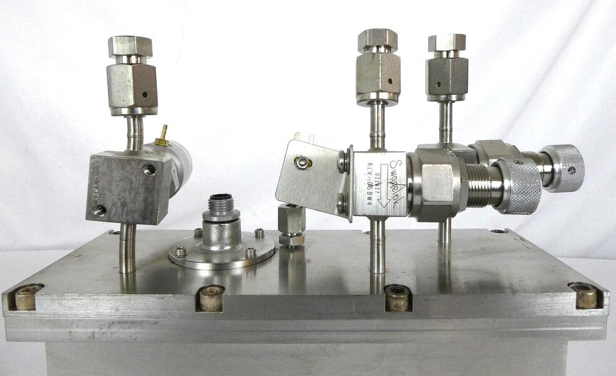 Used ATMI Packing CUST-UNIQUE-2D-PHOS Ampule Bubbler CVD P5000 Lot of 4 Working