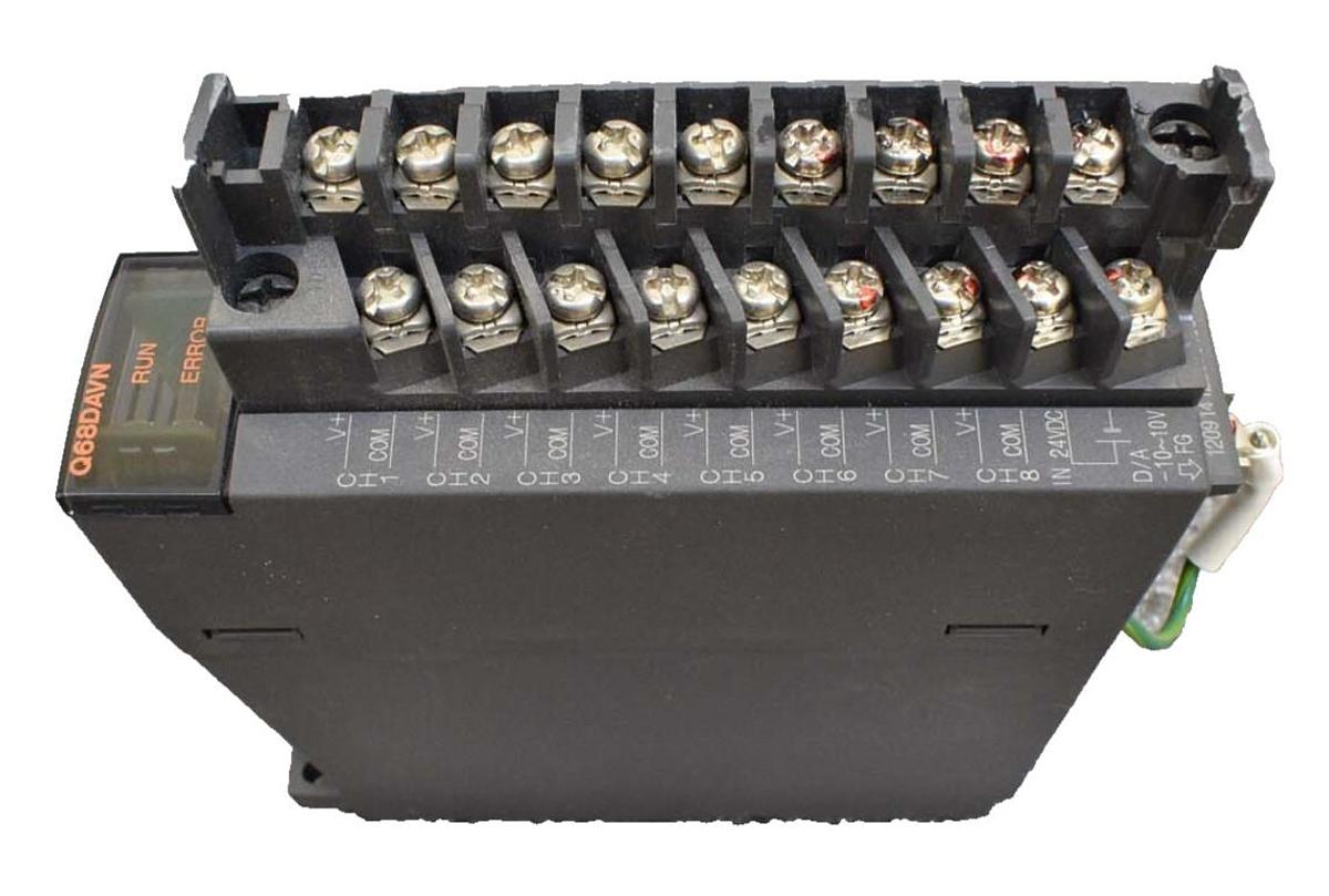 Used Mitsubishi Q68DAVN D/A Converter PLC Module MELSEC-Q Working Surplus