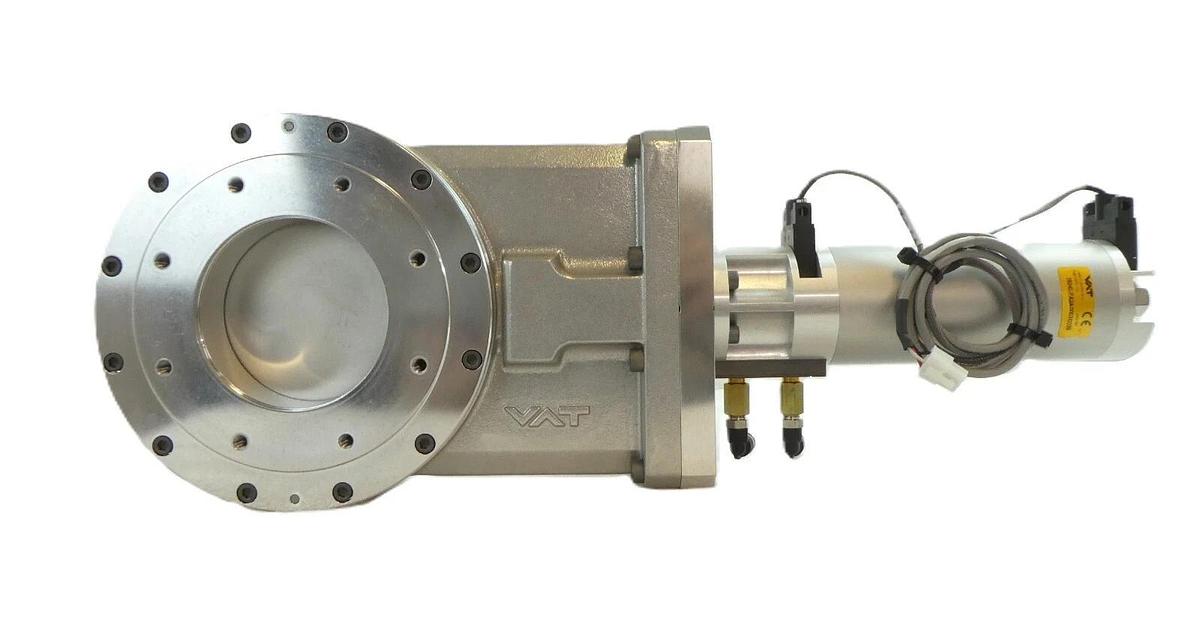 Used VAT 15040-PA24-0002 Pneumatic Isolation Gate Valve Series 15.0 Working Surplus