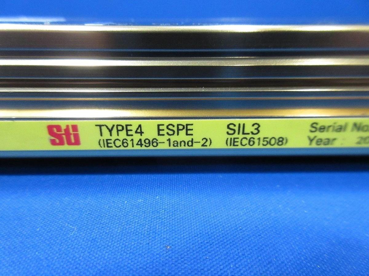 Used Omron F3SJ-A0570P30-D Safety Light Curtain Receiver Sti Type 4 ESPE used working