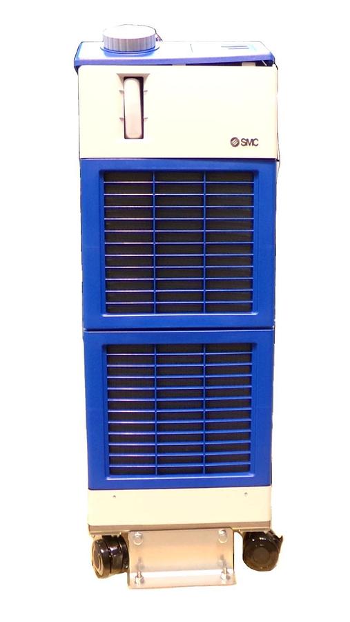 SMC Pneumatic HRSH090-WN-20 Thermo Chiller Damaged New Surplus