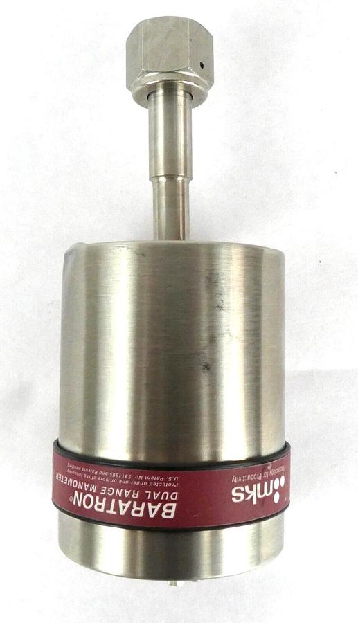 Used MKS Instruments D27B11TCEC0B0 Baratron Dual Range Dented Tested Working
