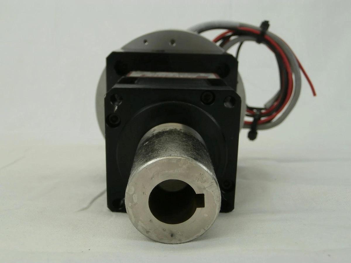 Used Kollmorgen 00D09D02001-1M Servo Motor with Gearhead PG60-005 Nordiko 9550 Used