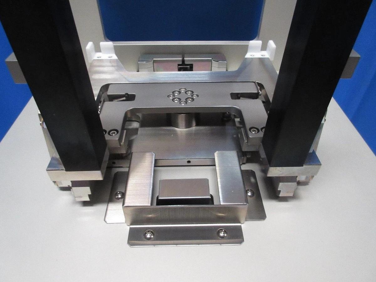 Used Hitachi 200mm Load Port Wafer Cassette Transfer Station M-712E Working Surplus