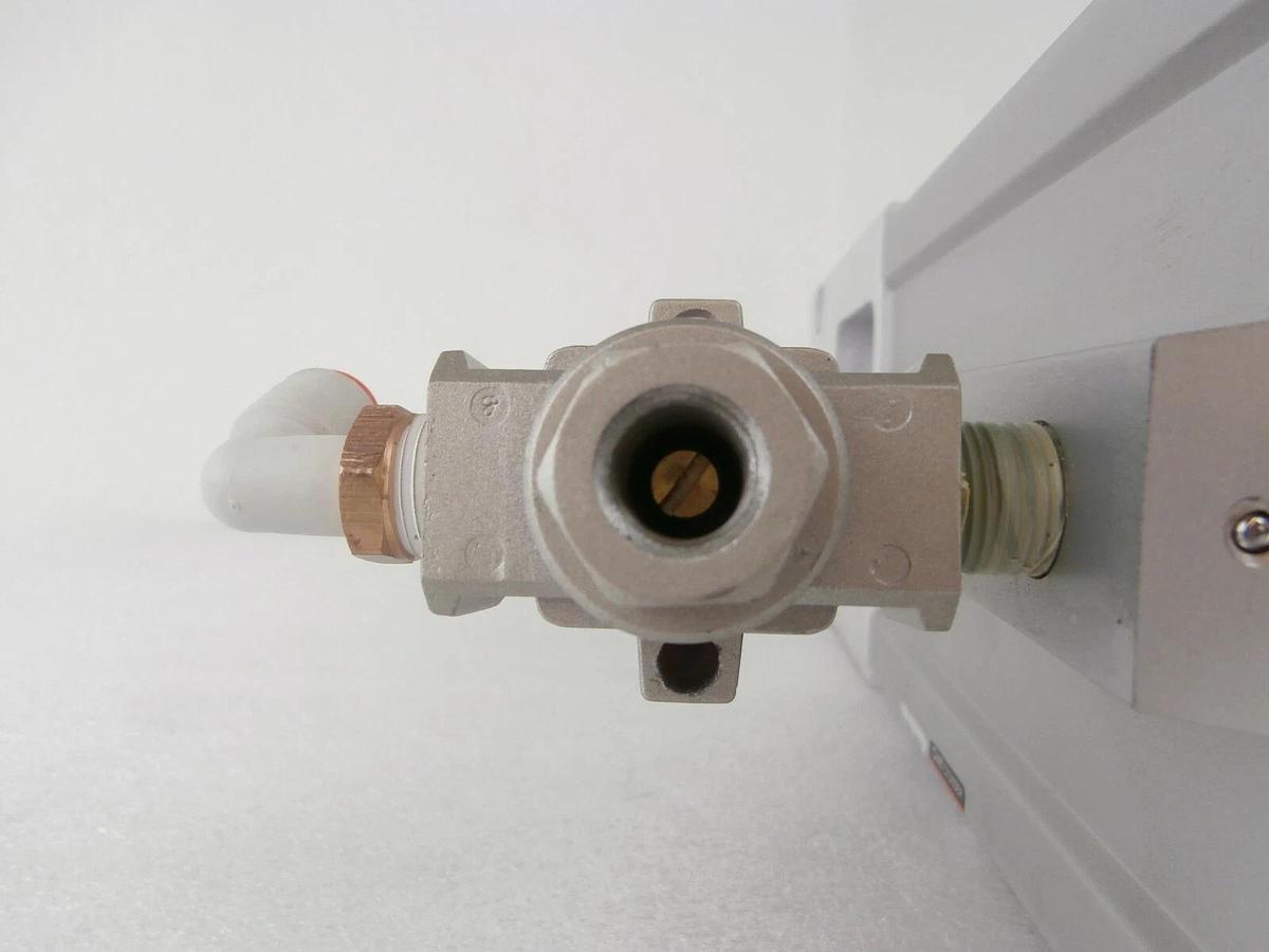 Used SMC NCDQ2B125-UIA97 0691 Pneumatic Cylinder AMAT 0010-03051 Centura Ultima X