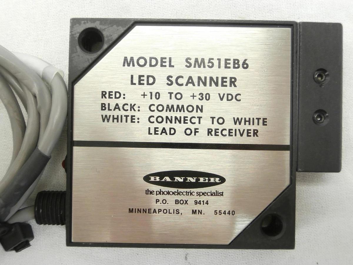 Used Banner SM51RB6 LED Scanner R/H Emitter KLA Instruments 750-657649-02 2132 Used