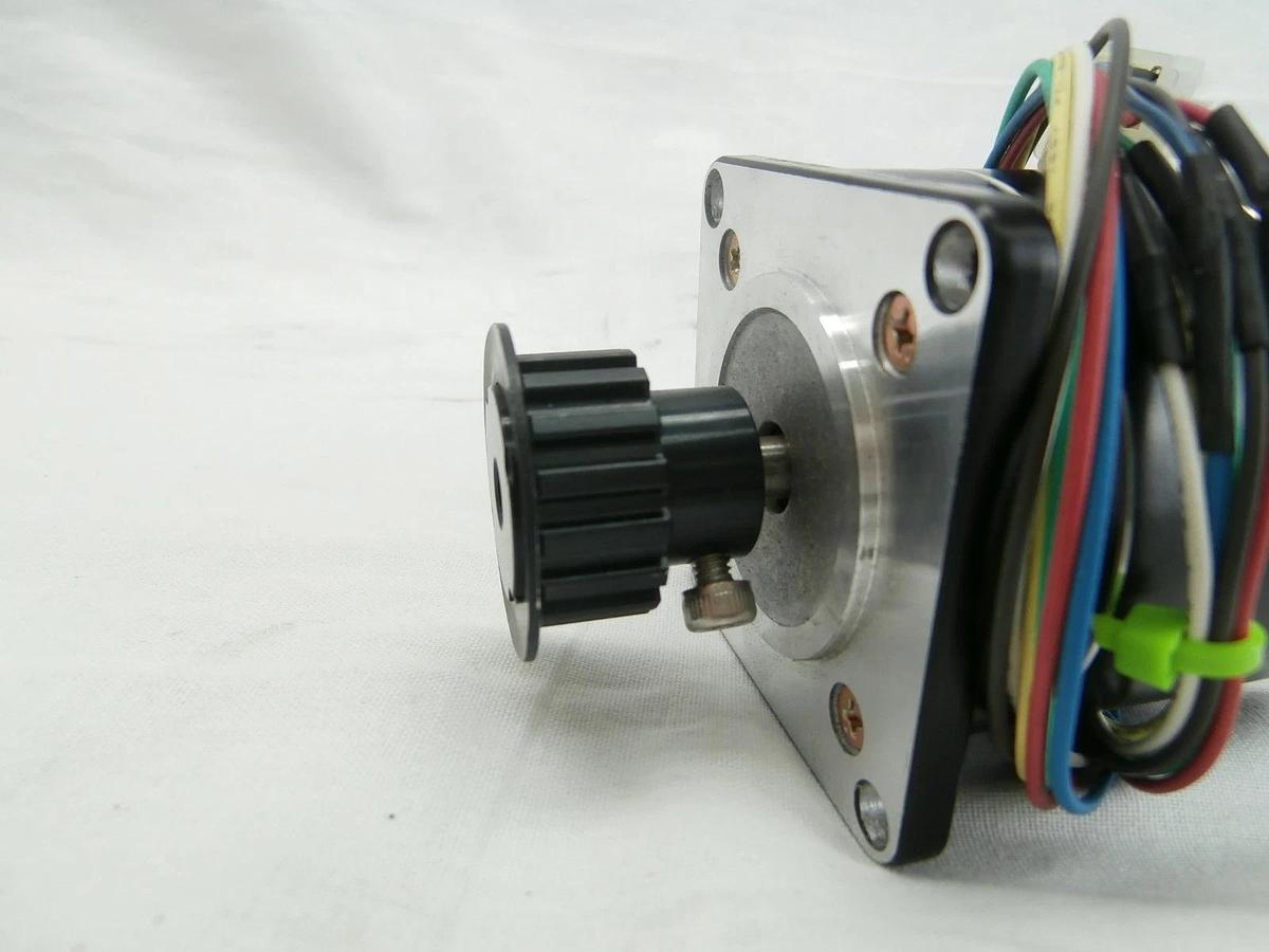 Used Oriental Motor PH266-01 Stepping Motor VEXTA Step Reseller Lot of 5 Used